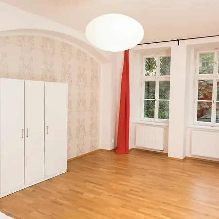 Welcome Charles Bridge Apartment